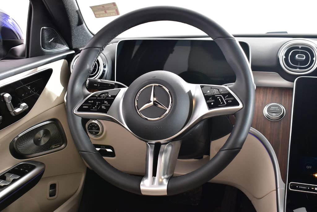 Used 2025 Mercedes-Benz C 300 4MATIC Sedan image 20
