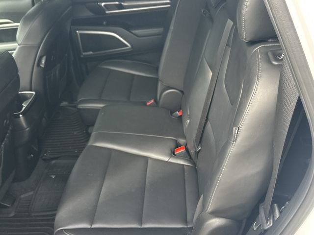 Certified 2024 Kia Telluride LX FWD image 14