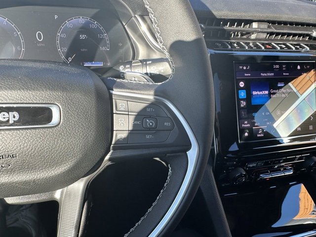 New 2025 Jeep Grand Cherokee L Altitude image 28