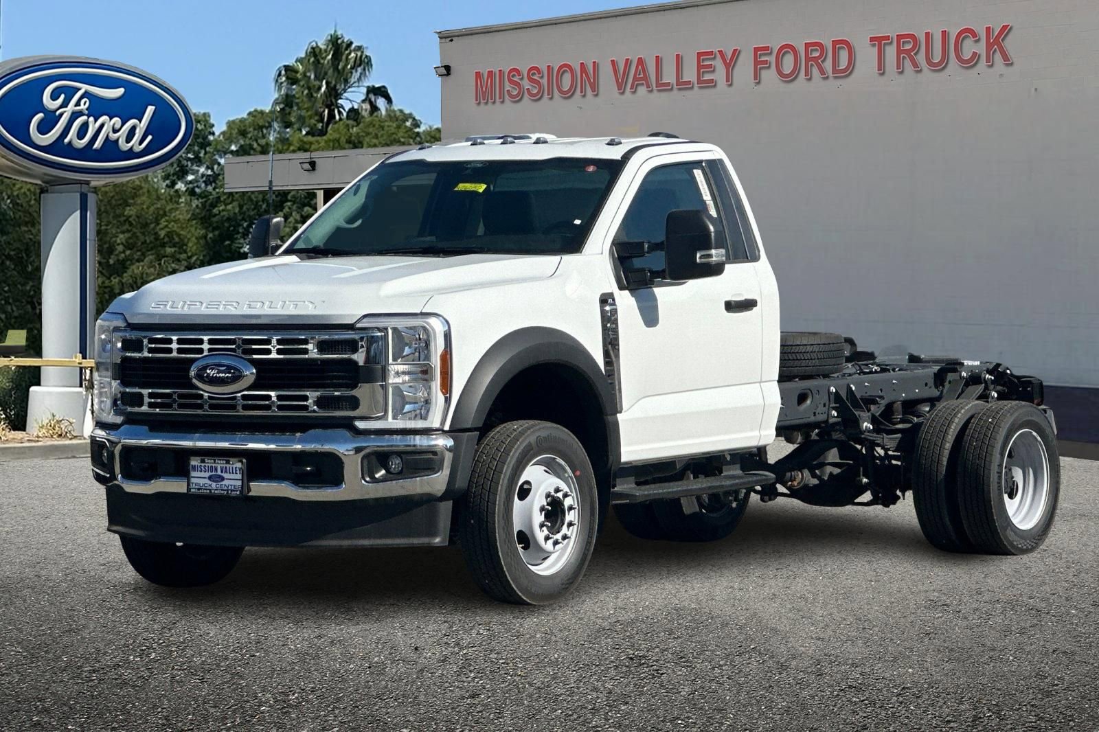 New 2026 Ford F450 XL w/ XL Chrome Package image 8