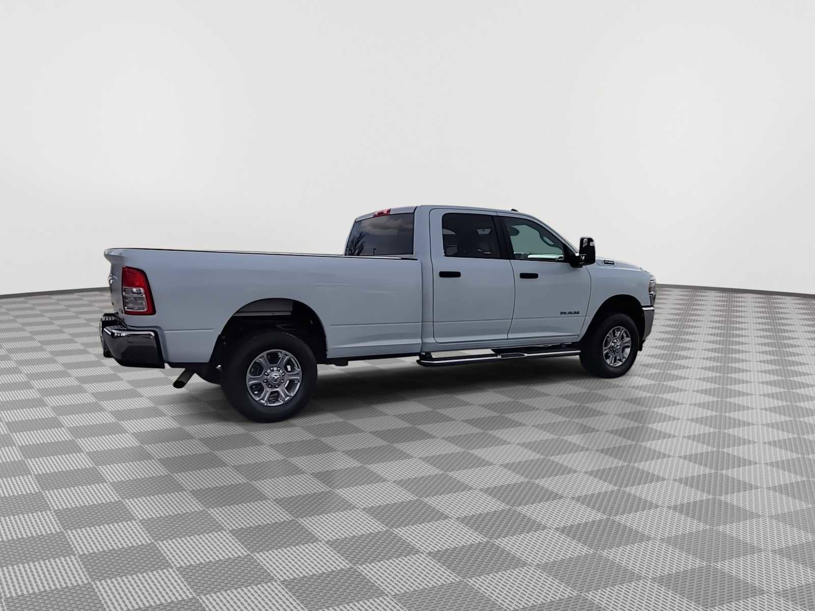 Used 2024 RAM 2500 Big Horn image 8