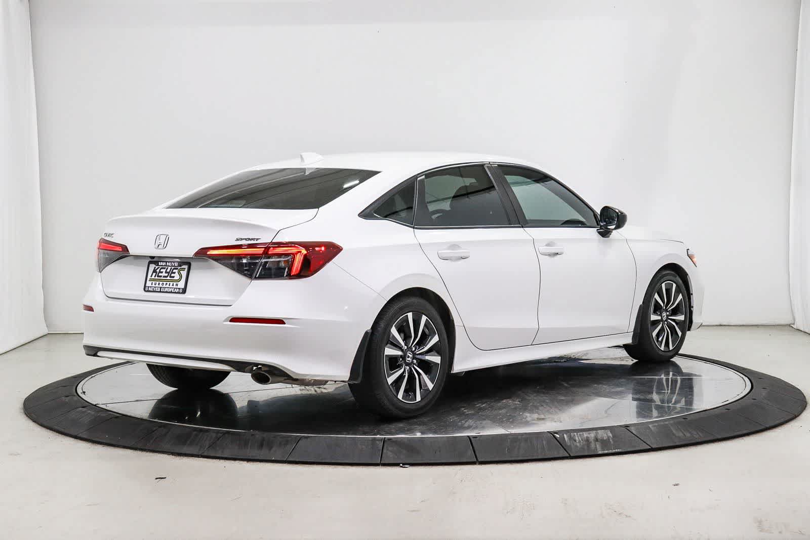 Used 2025 Honda Civic Sport image 4