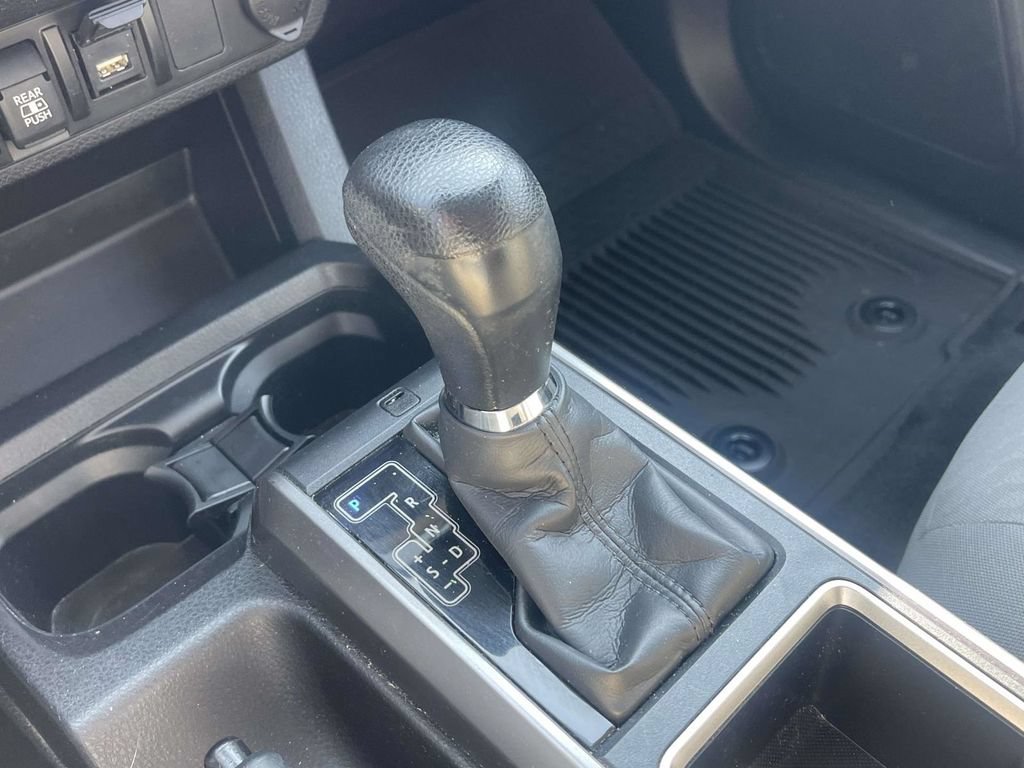 Used 2023 Toyota Tacoma SR5 RWD image 33