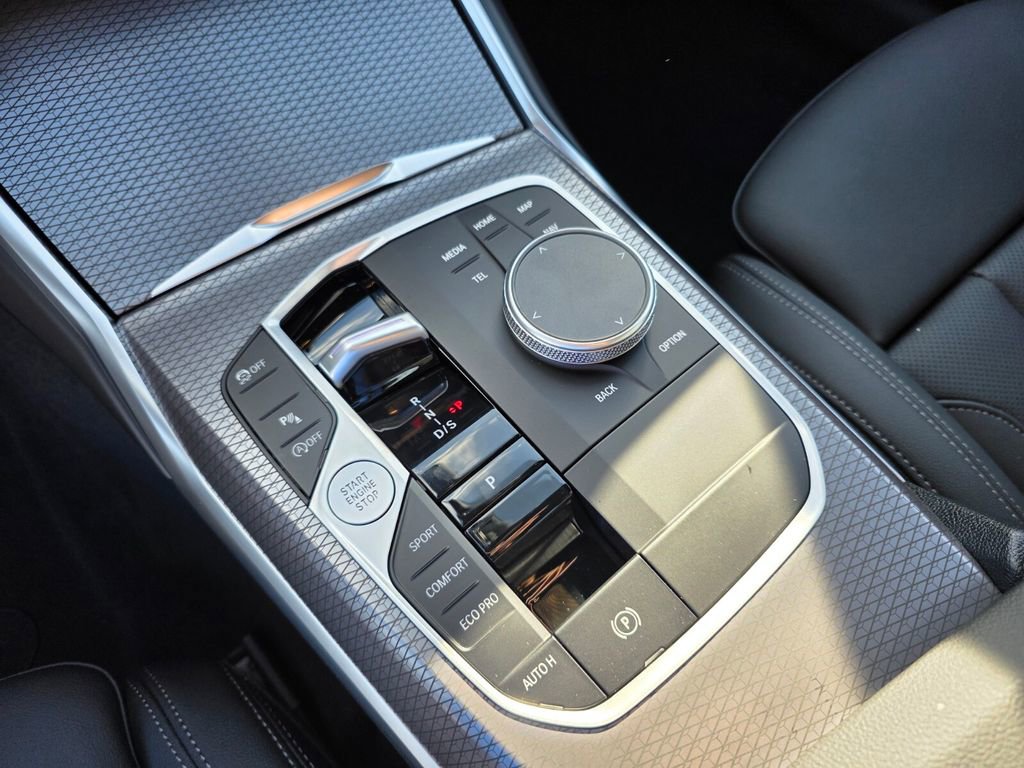 New 2026 BMW 330i Sedan w/ Premium Package RWD image 17