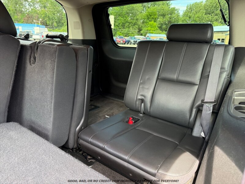Used 2013 Chevrolet Tahoe LT w/ Luxury Package AWD/4WD image 15