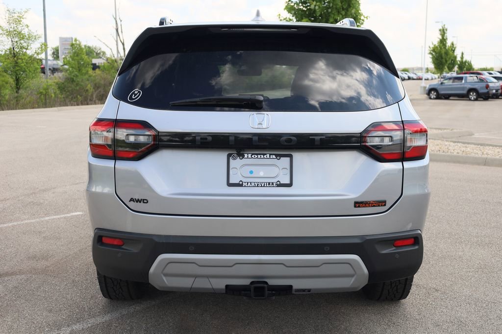 New 2025 Honda Pilot TrailSport image 5