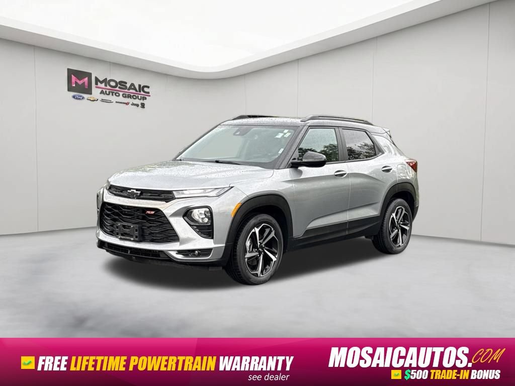 Used 2023 Chevrolet TrailBlazer RS w/ Convenience Package FWD image 3