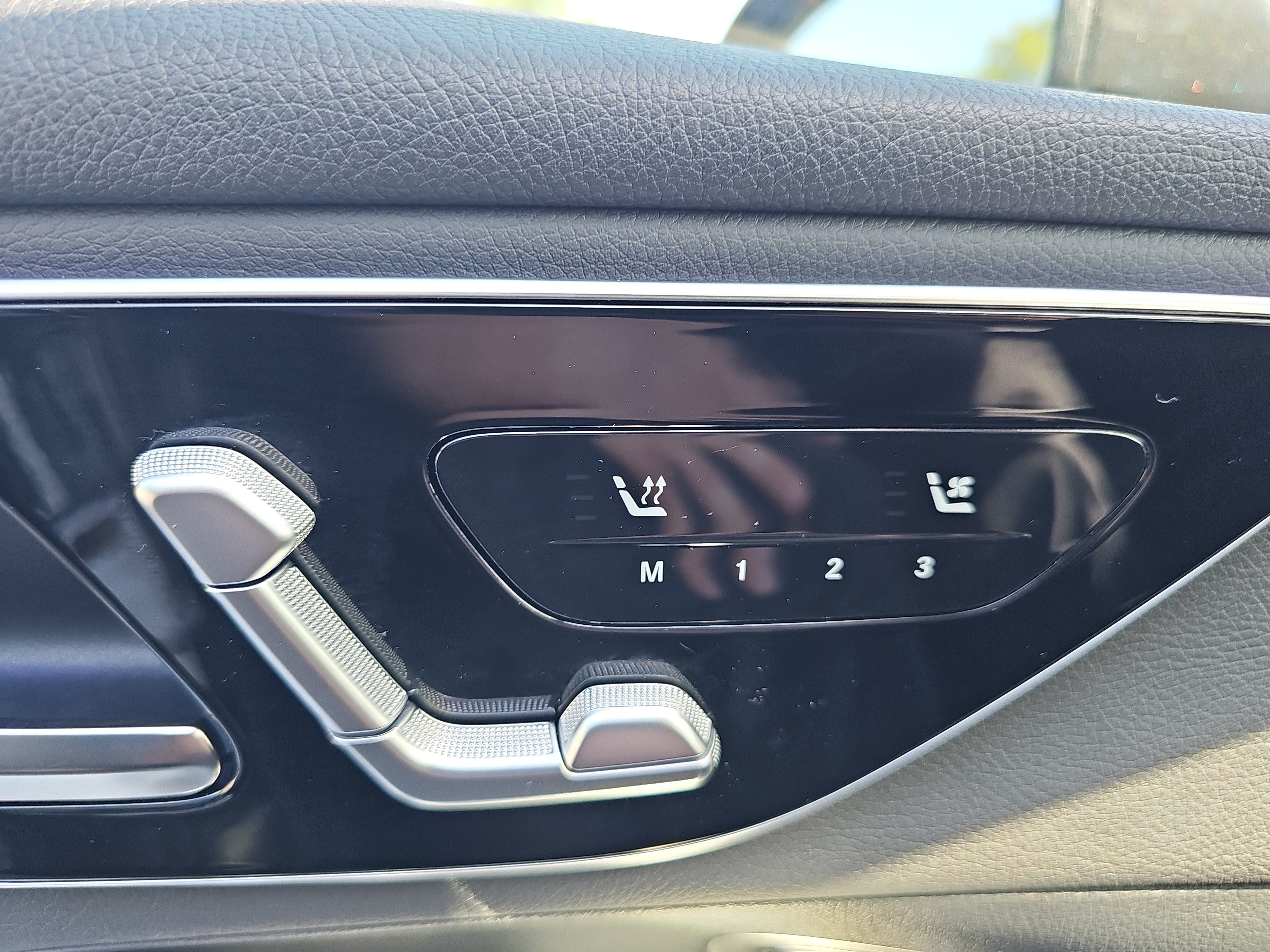 Certified 2026 Mercedes-Benz GLC 350e 4MATIC image 31