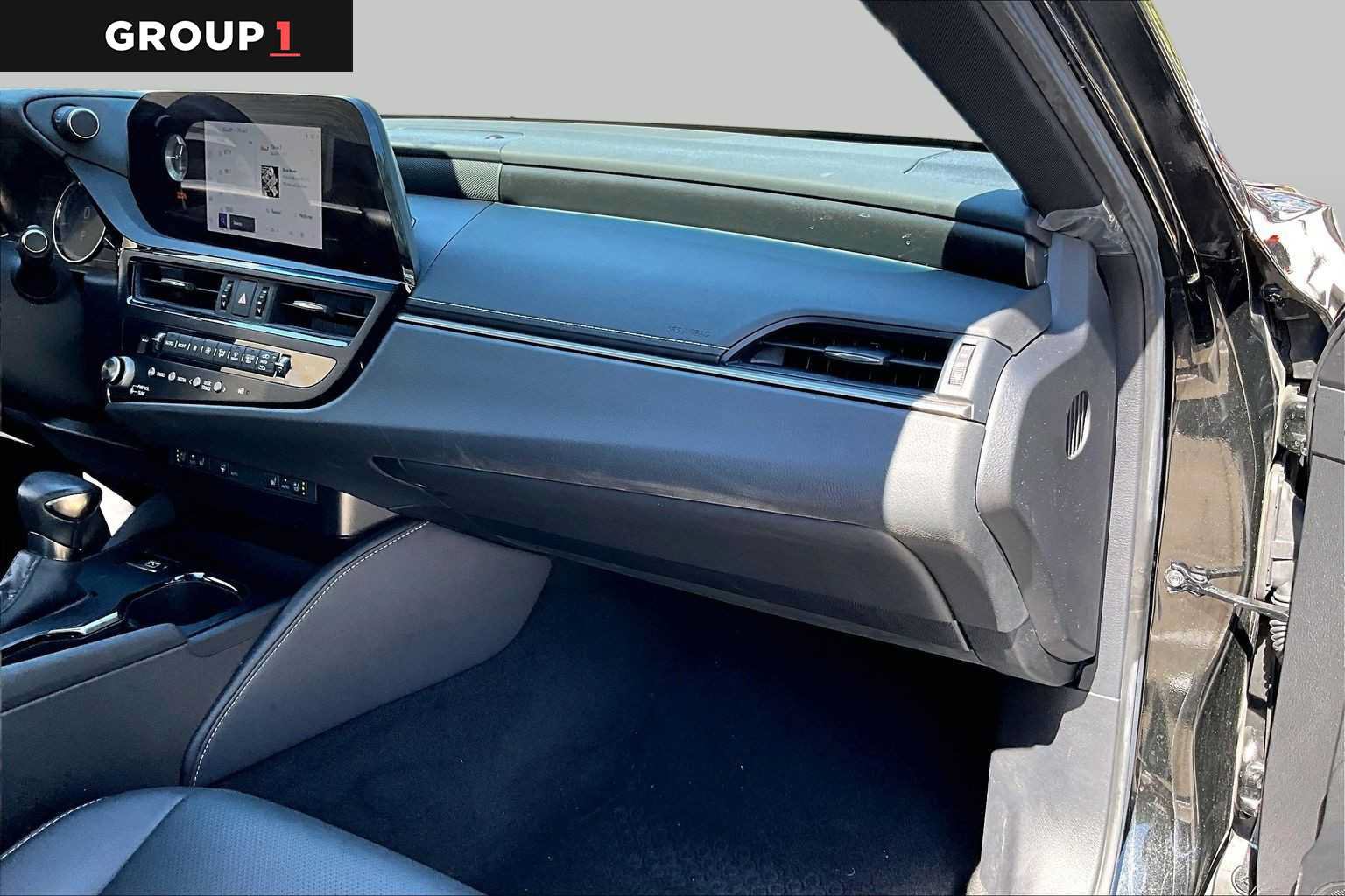 Used 2025 Lexus ES 350 w/ Premium Package FWD image 16