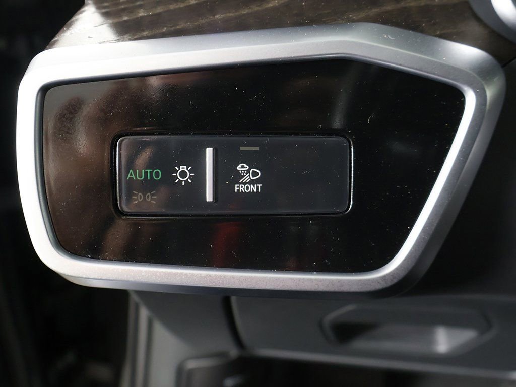 Used 2022 Audi A6 Premium Plus image 38