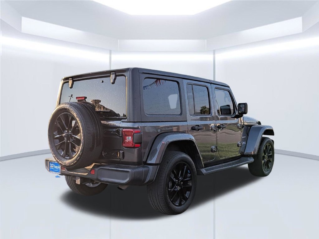 Used 2023 Jeep Wrangler Unlimited Sahara w/ Cold Weather Group AWD/4WD image 5