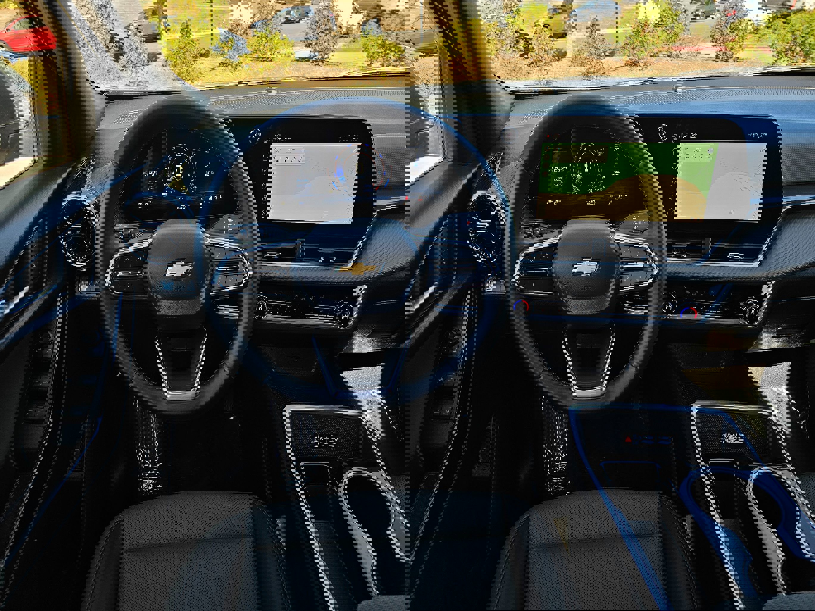 Used 2025 Chevrolet Equinox LT w/ Convenience Package II image 24