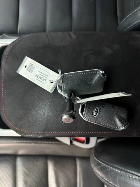 Used 2018 Kia Stinger GT2 image 21