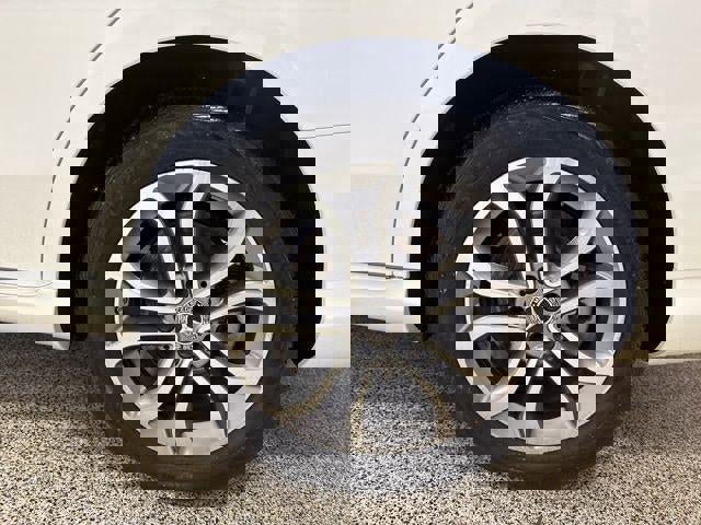 Used 2018 Mercedes-Benz C 300 4MATIC Sedan image 33