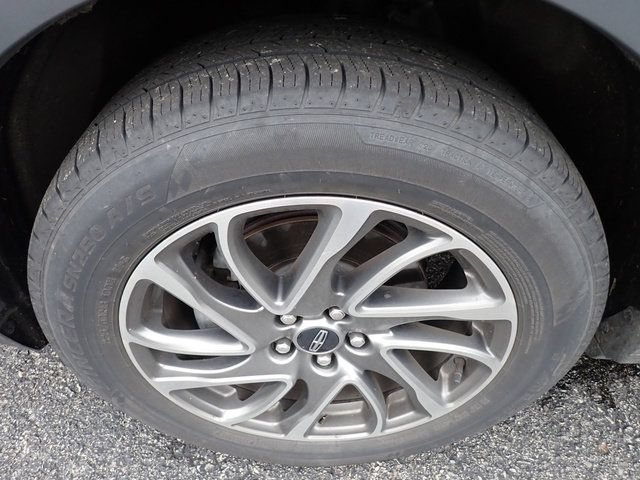 Used 2020 Lincoln Corsair AWD w/ Equipment Group 101A image 10