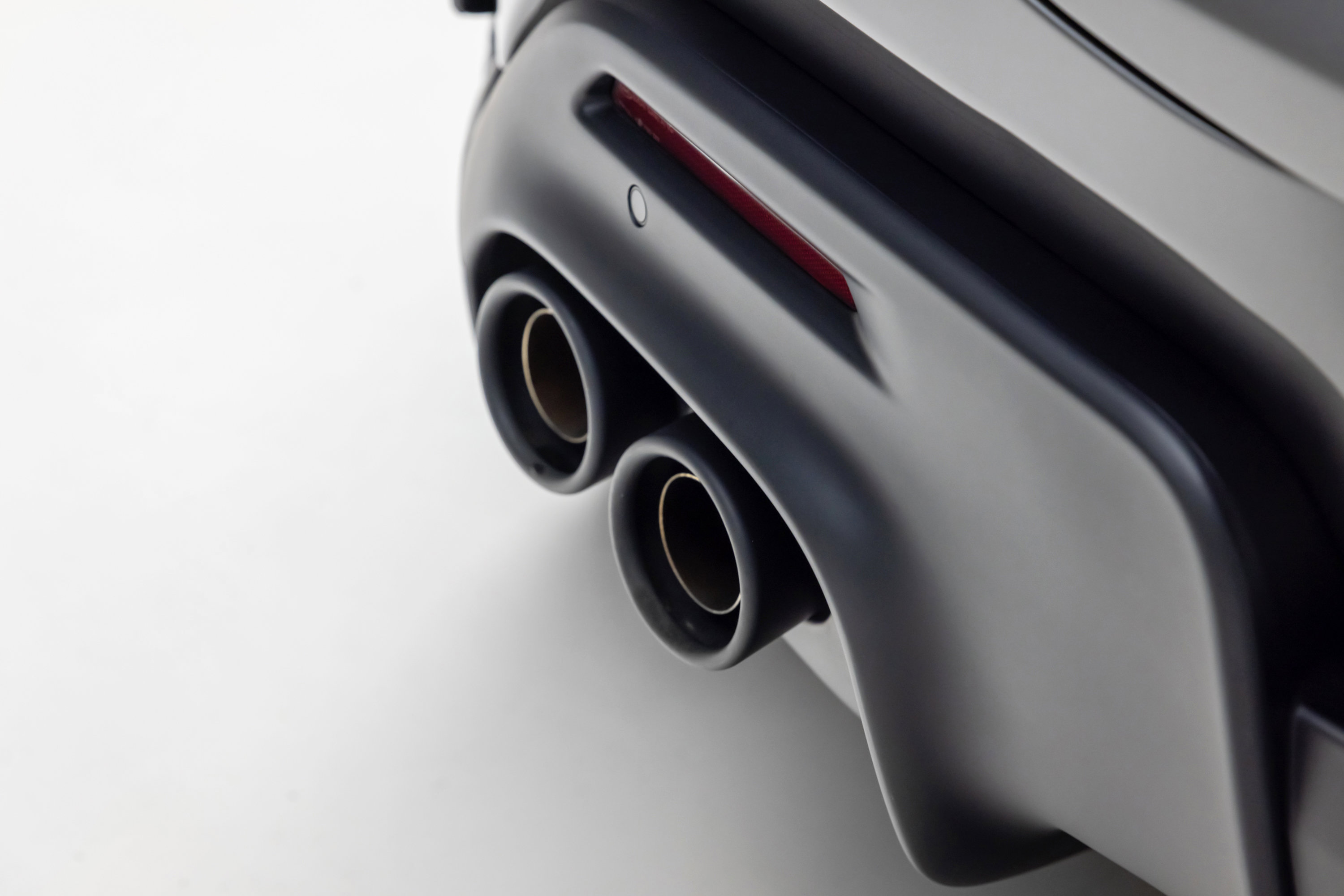 Certified 2023 Ferrari Purosangue image 35