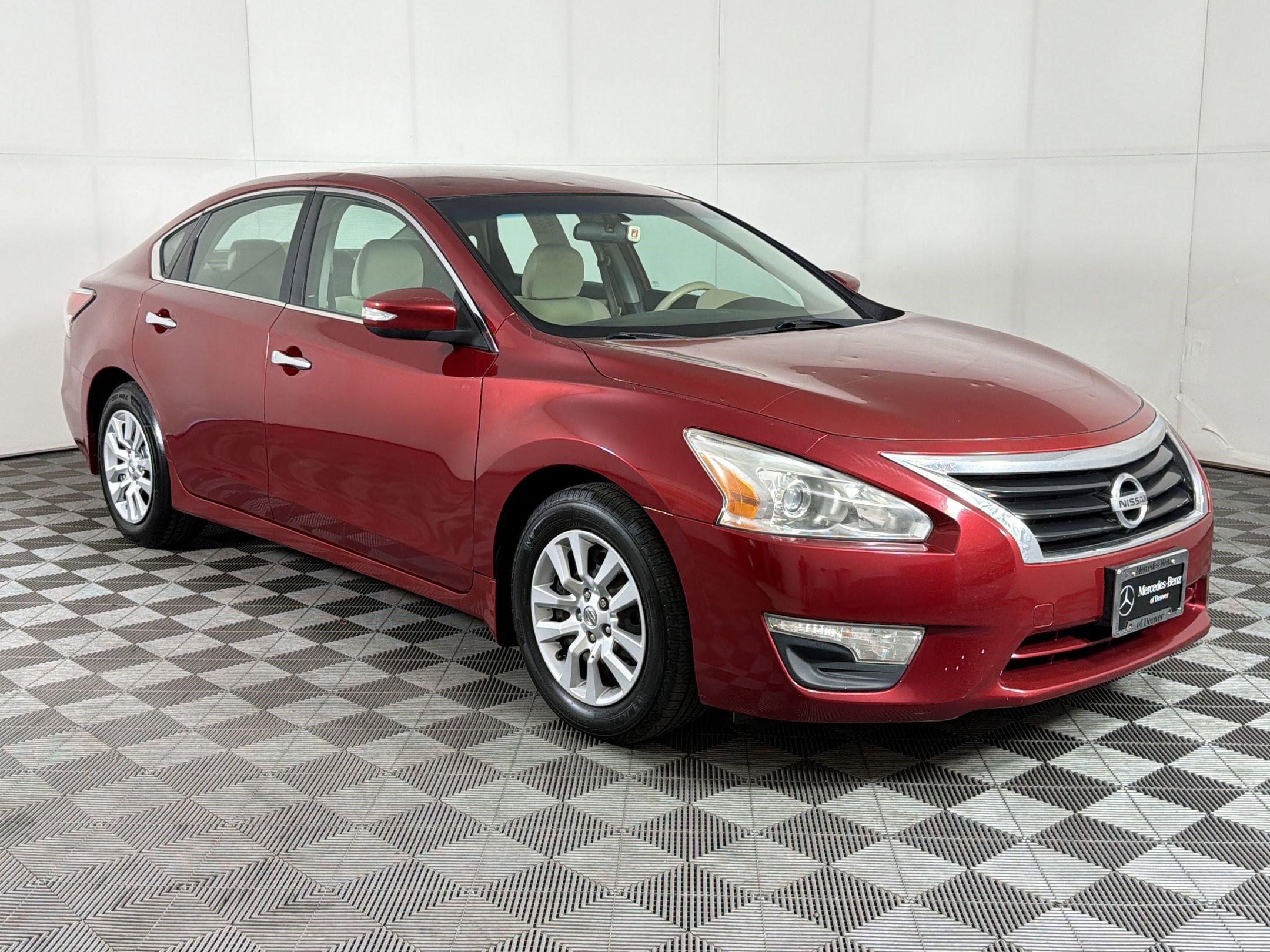 Used 2015 Nissan Altima 2.5 S w/ Power Driver Seat Package image 7