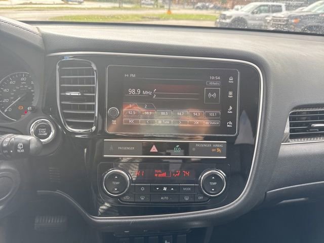 Used 2019 Mitsubishi Outlander SEL image 19