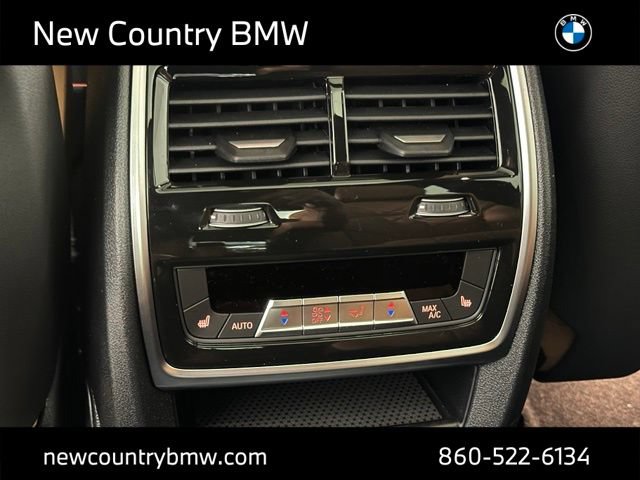 New 2027 BMW X7 xDrive40i w/ M Sport Package AWD/4WD image 26