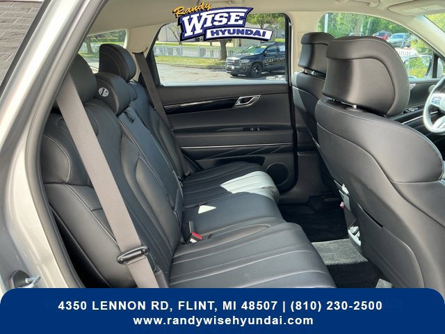 Used 2025 Genesis GV80 2.5T Standard AWD/4WD image 41