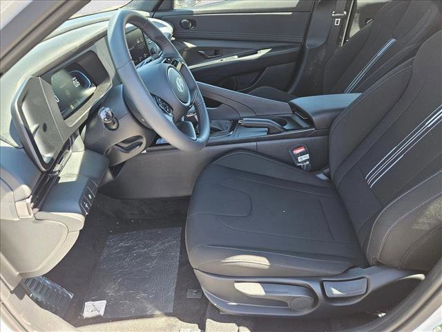New 2026 Hyundai Elantra Sport image 4