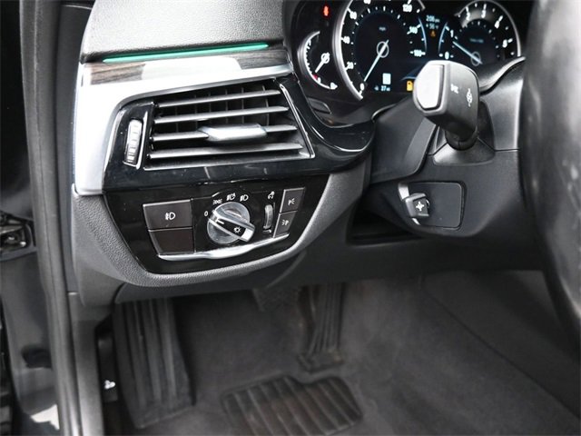 Used 2018 BMW 530i image 26