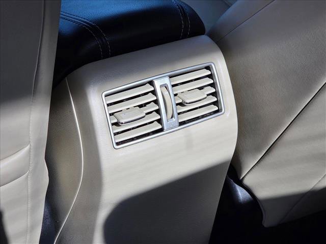 Used 2017 Nissan Maxima Platinum w/ Medallion Package image 18