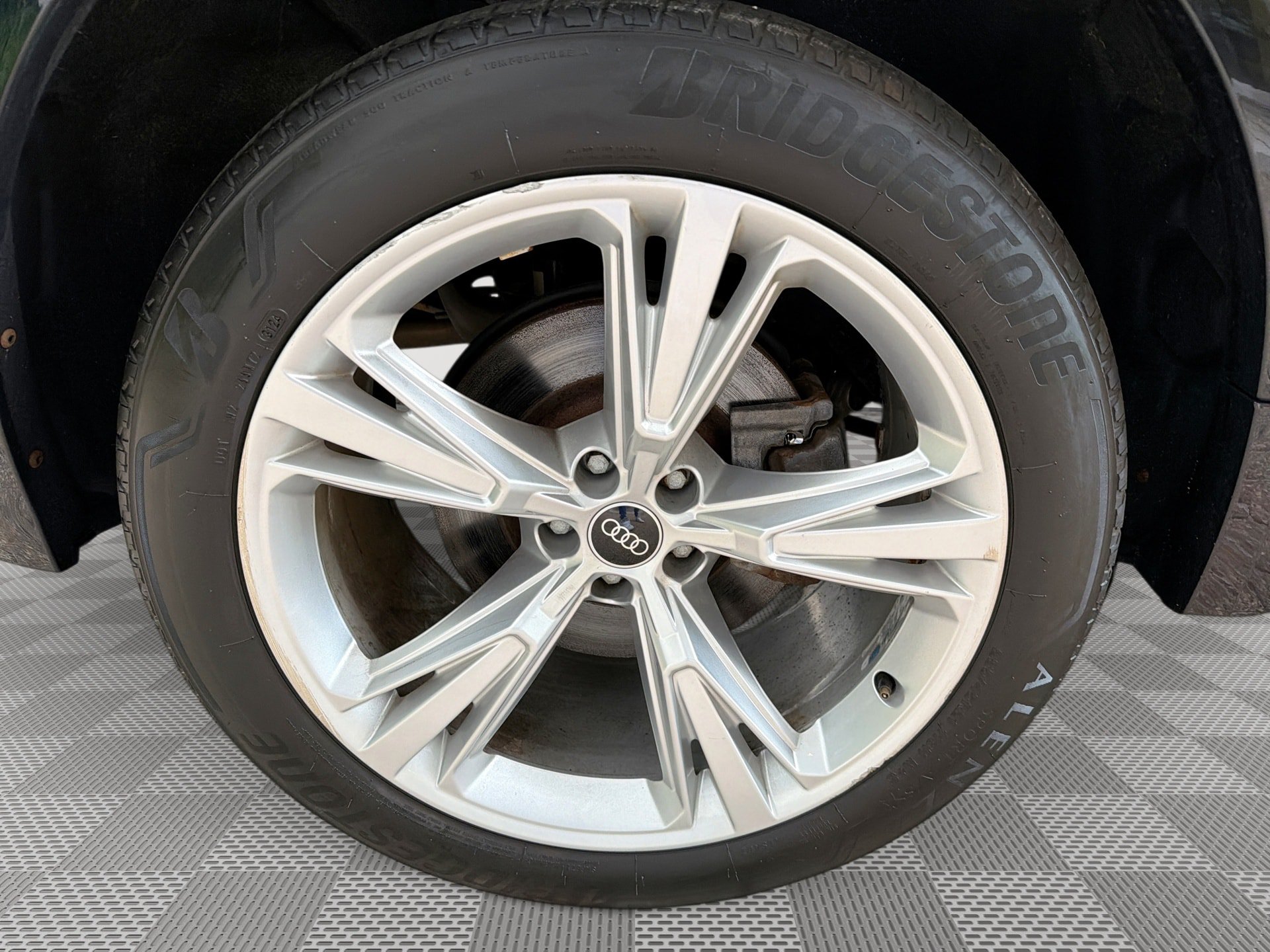 Used 2021 Audi Q8 Premium Plus AWD/4WD image 30