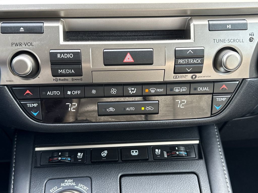 Used 2018 Lexus ES 350 w/ Luxury Package w/Wood Trim image 22