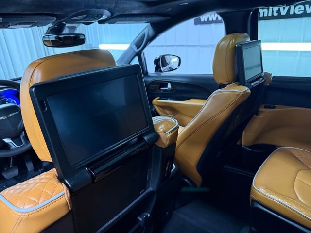 Used 2023 Chrysler Pacifica Pinnacle image 14