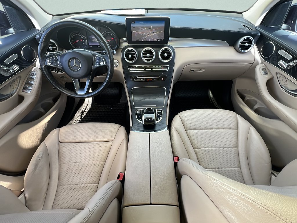 Used 2016 Mercedes-Benz GLC 300 image 11