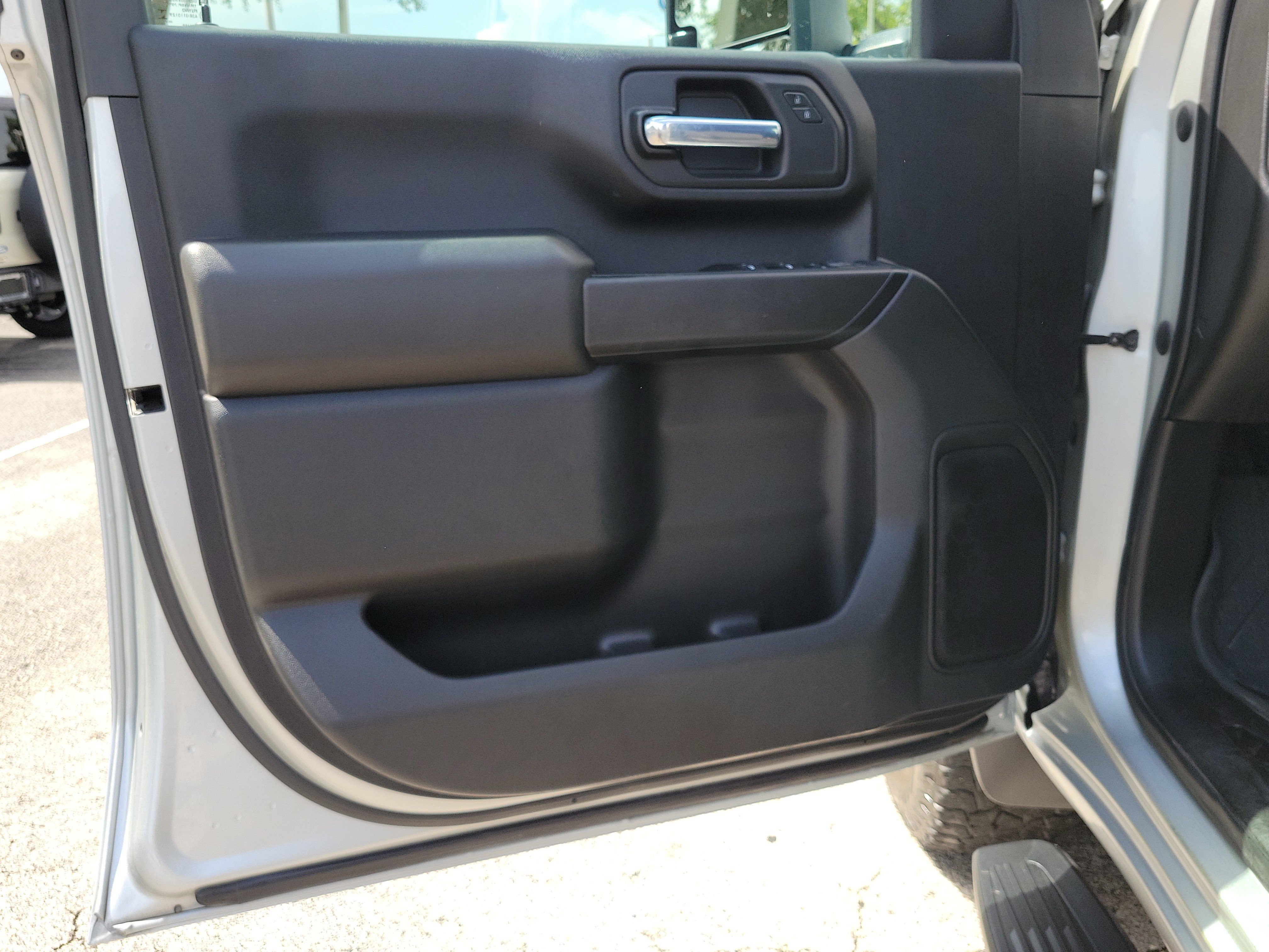 Used 2022 Chevrolet Silverado 2500 Custom w/ Custom Value Package AWD/4WD image 18