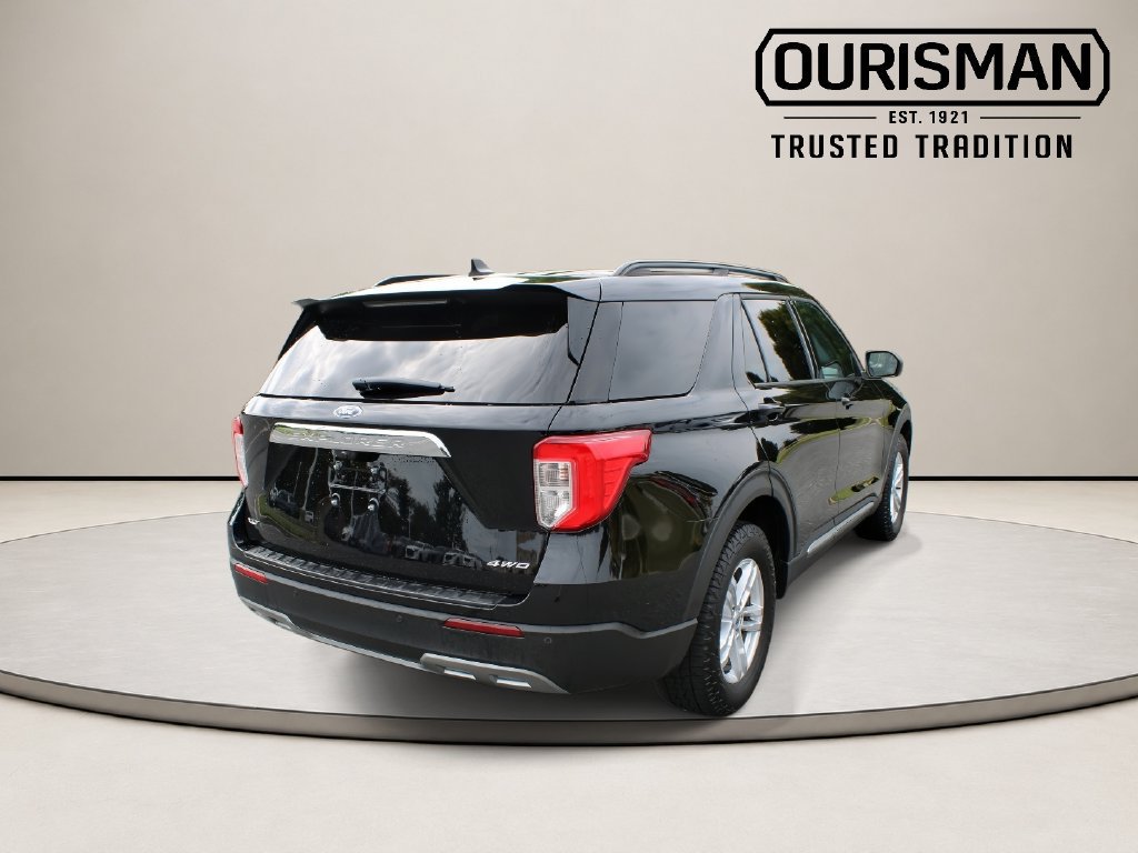 Used 2023 Ford Explorer XLT w/ Equipment Group 202A AWD/4WD image 9