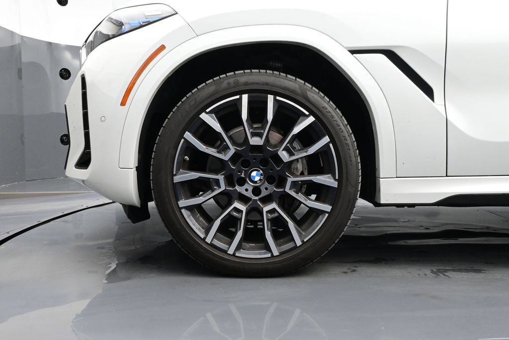 Used 2024 BMW X6 xDrive40i AWD/4WD image 6
