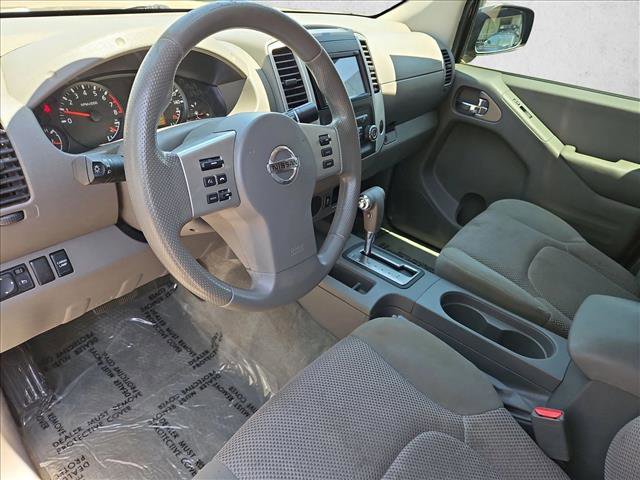 Used 2016 Nissan Frontier SV RWD image 12
