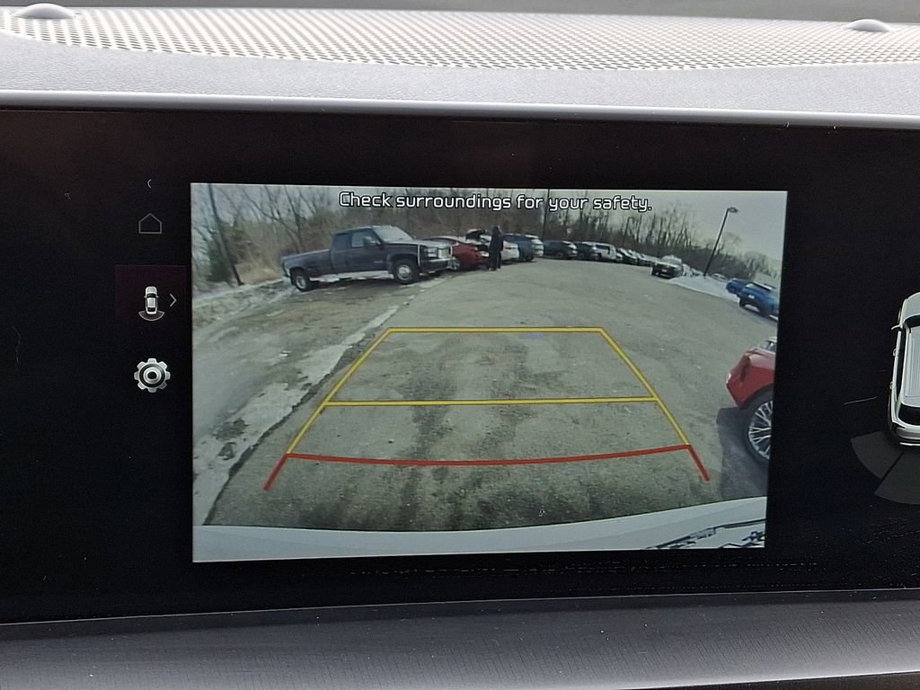 Used 2024 Kia Telluride LX image 23