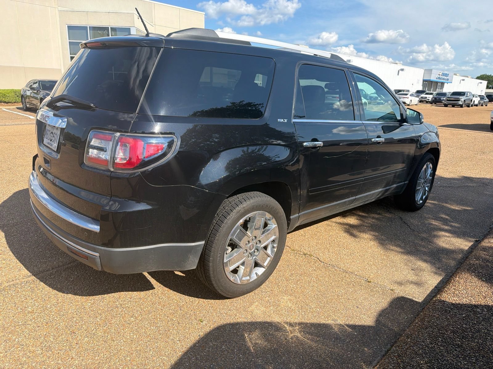 Used 2017 GMC Acadia Limited SLT FWD image 11