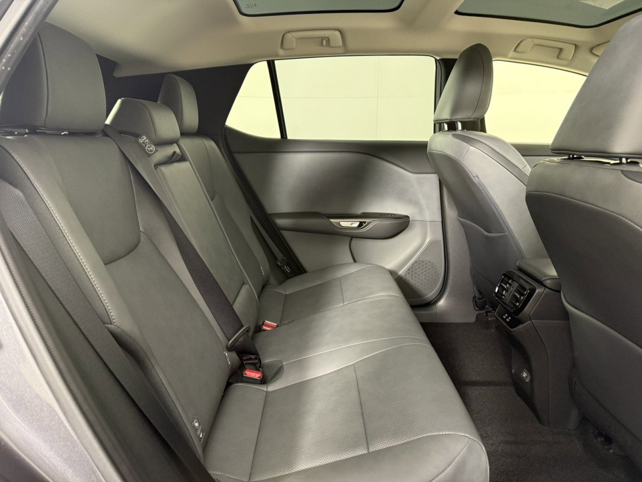 Used 2024 Lexus RZ 300e Premium w/ Accessory Package (Z1) image 14