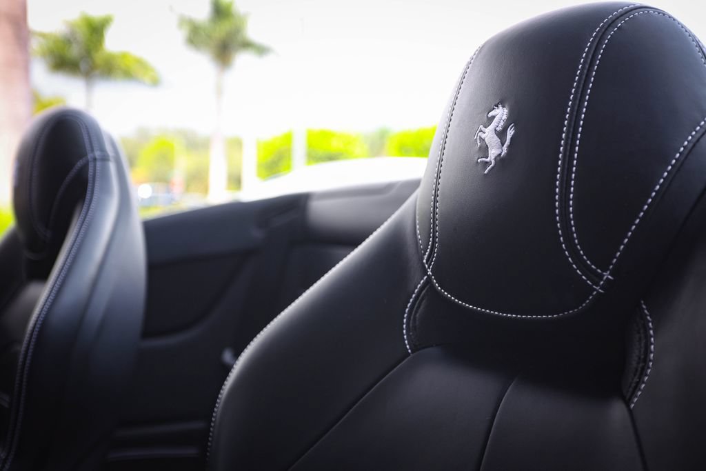 Used 2015 Ferrari California T RWD image 48