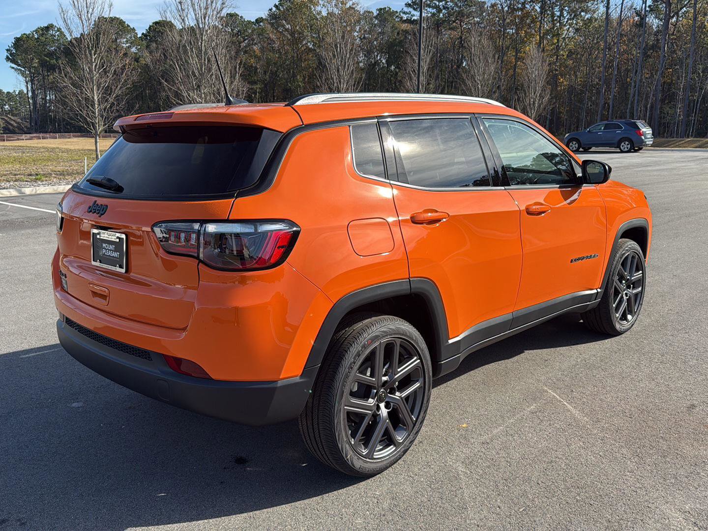 New 2026 Jeep Compass Latitude image 9