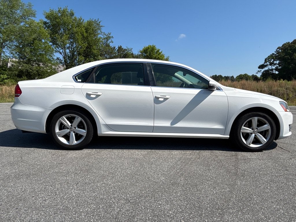 Used 2012 Volkswagen Passat 2.5 SE FWD image 6