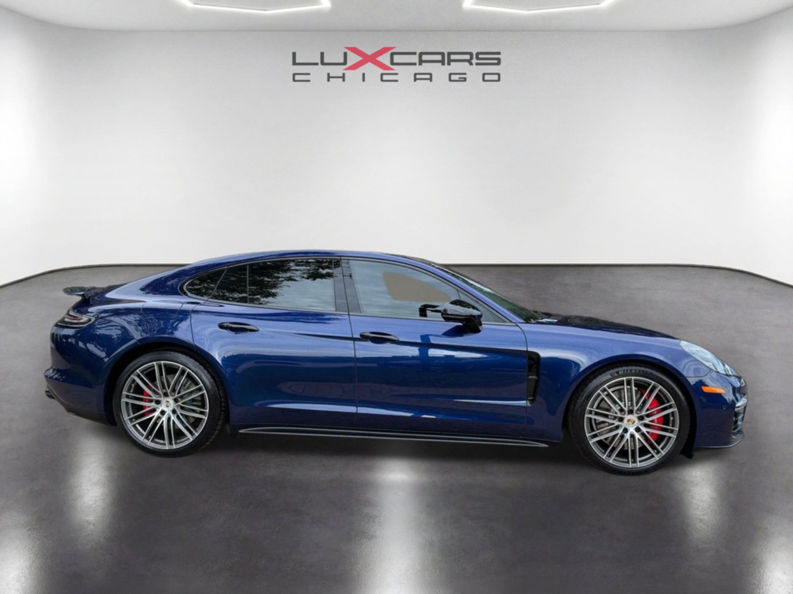 Used 2020 Porsche Panamera GTS AWD/4WD image 4