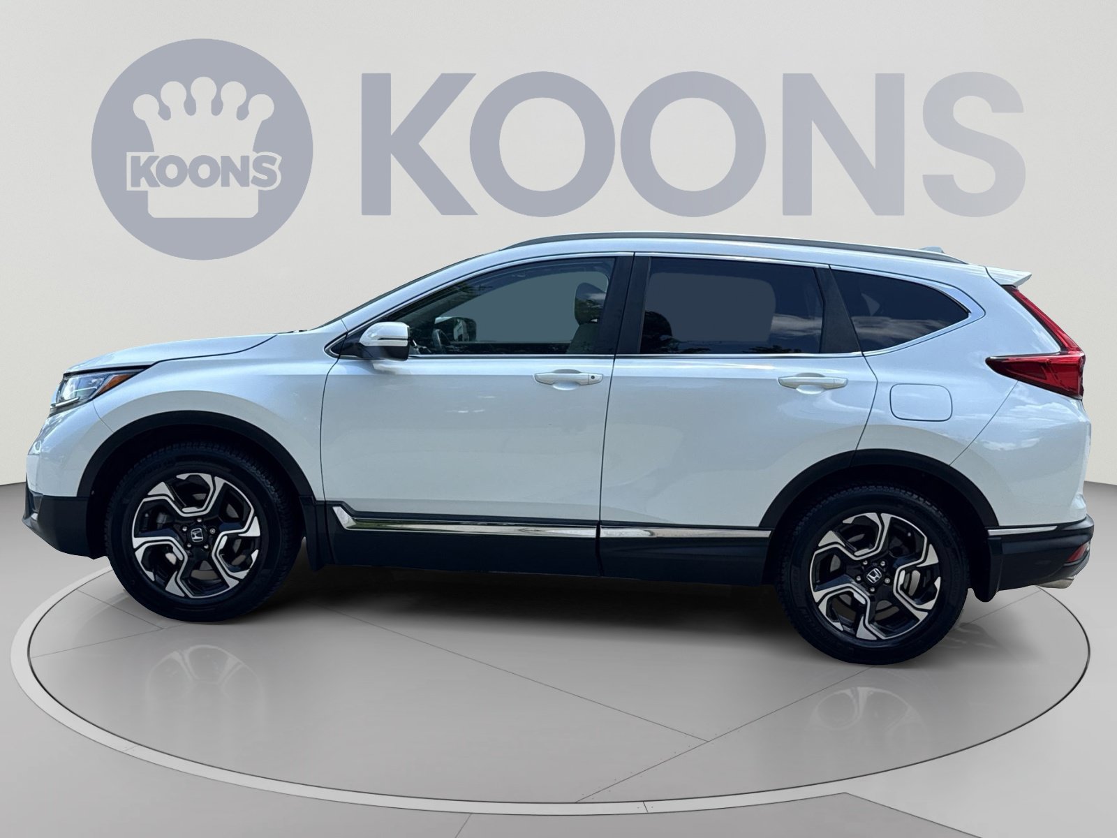 Used 2017 Honda CR-V Touring image 2