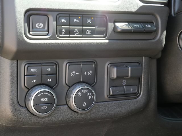 Used 2023 Chevrolet Suburban High Country AWD/4WD image 20