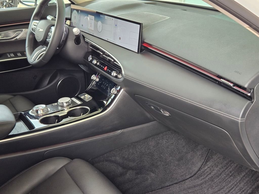 Used 2026 Genesis GV70 2.5T image 26