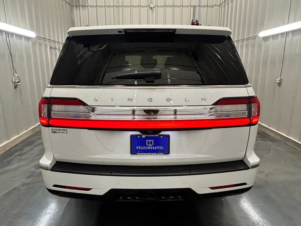 Used 2021 Lincoln Navigator L Reserve AWD/4WD image 18