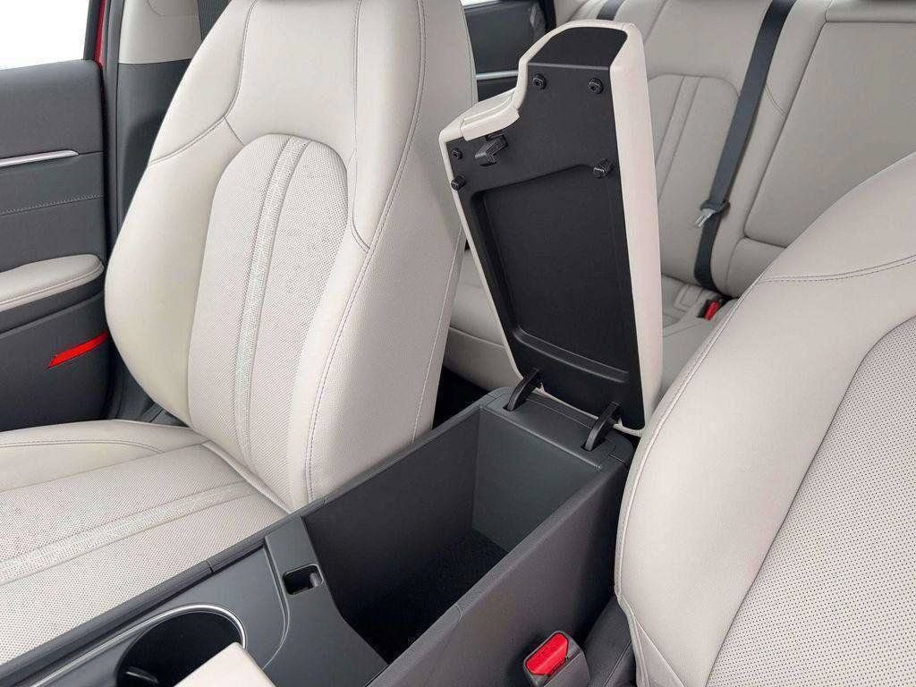 New 2026 Hyundai Sonata Limited FWD image 18