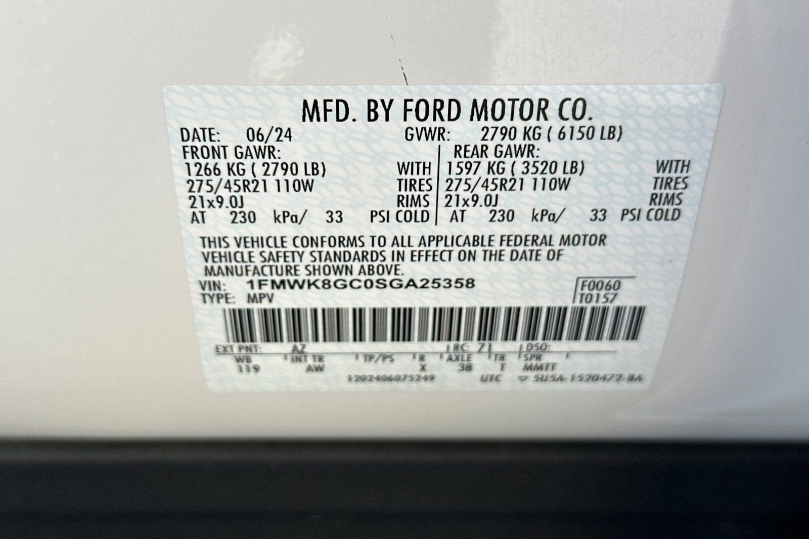 Used 2025 Ford Explorer ST image 31