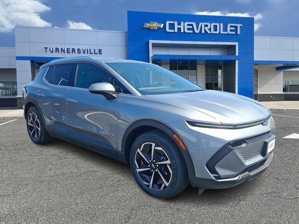 New 2026 Chevrolet Equinox EV LT FWD image 2