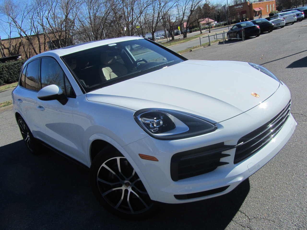 Used 2022 Porsche Cayenne image 4